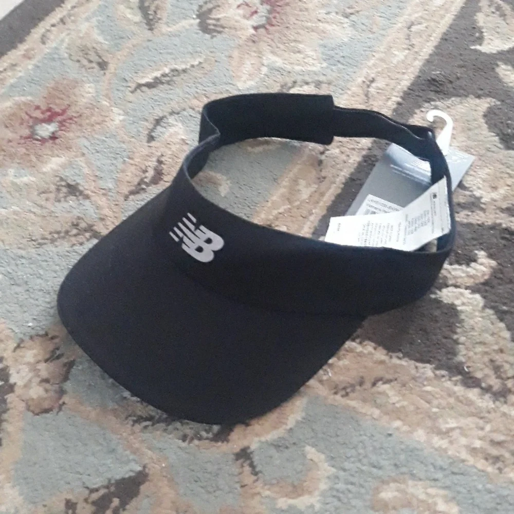 New Balance performance ladies visor